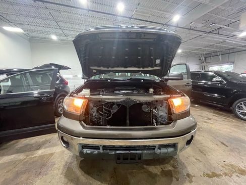 Used 2012 Toyota Tundra 4x4 Double Cab w/ Tow Pkg image 8