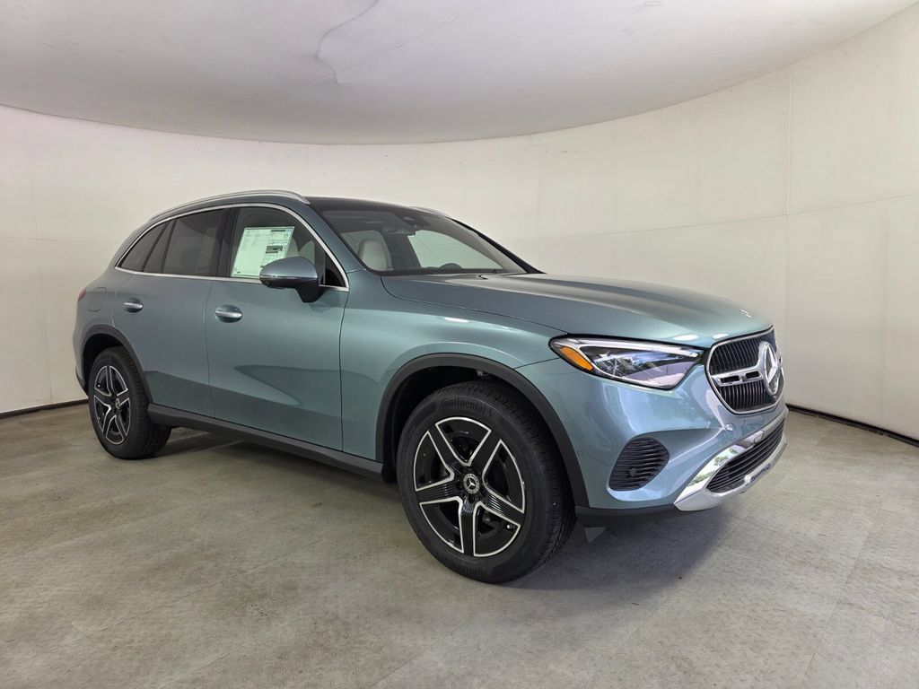 New 2027 Mercedes-Benz GLC 300 image 1