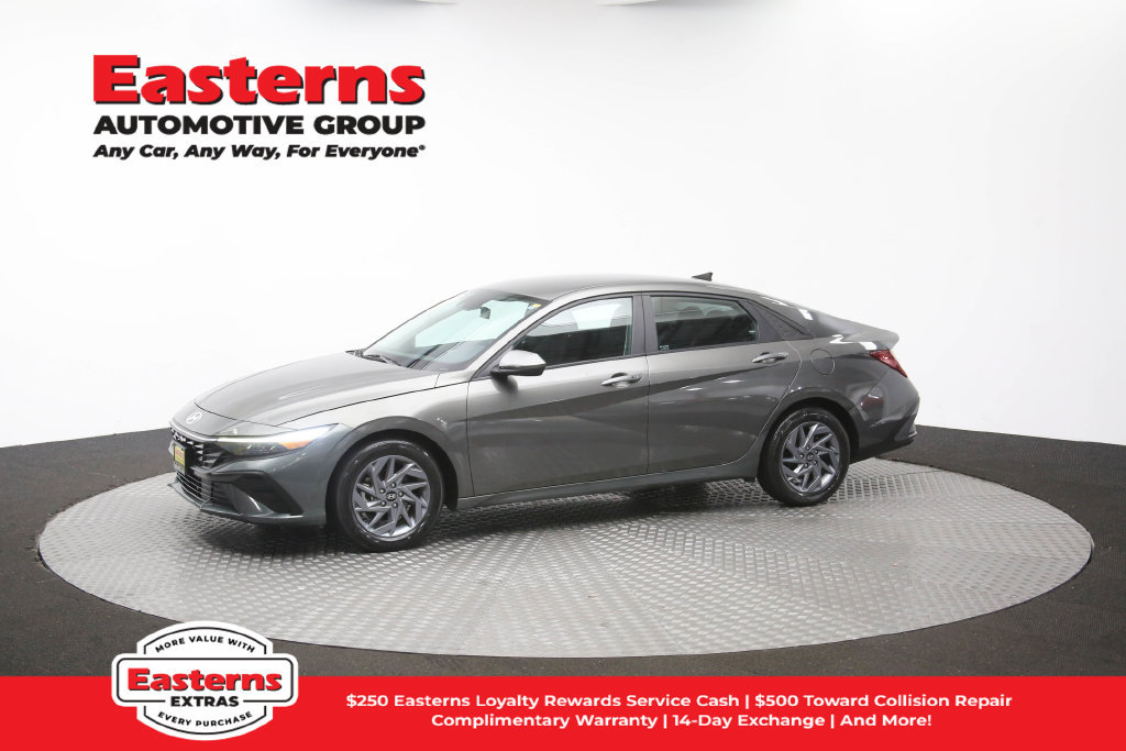 Used 2024 Hyundai Elantra SEL FWD image 57