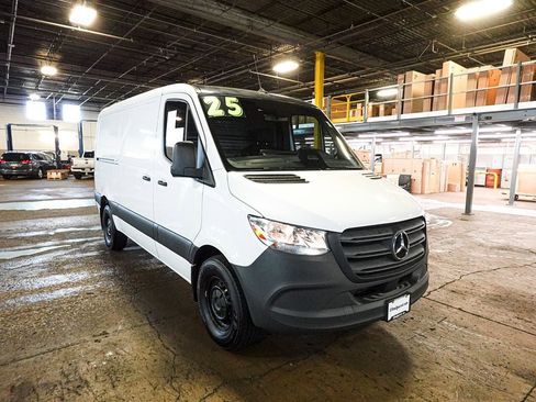 Used 2025 Mercedes-Benz Sprinter 2500 image 1