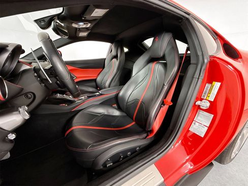 Certified 2019 Ferrari 812 Superfast image 9