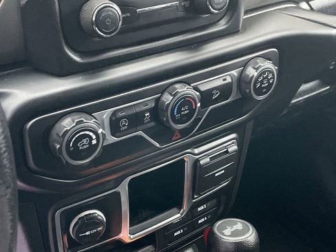 Used 2020 Jeep Wrangler Unlimited Sport image 18