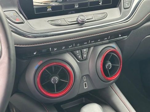 Certified 2025 Chevrolet Blazer RS image 10