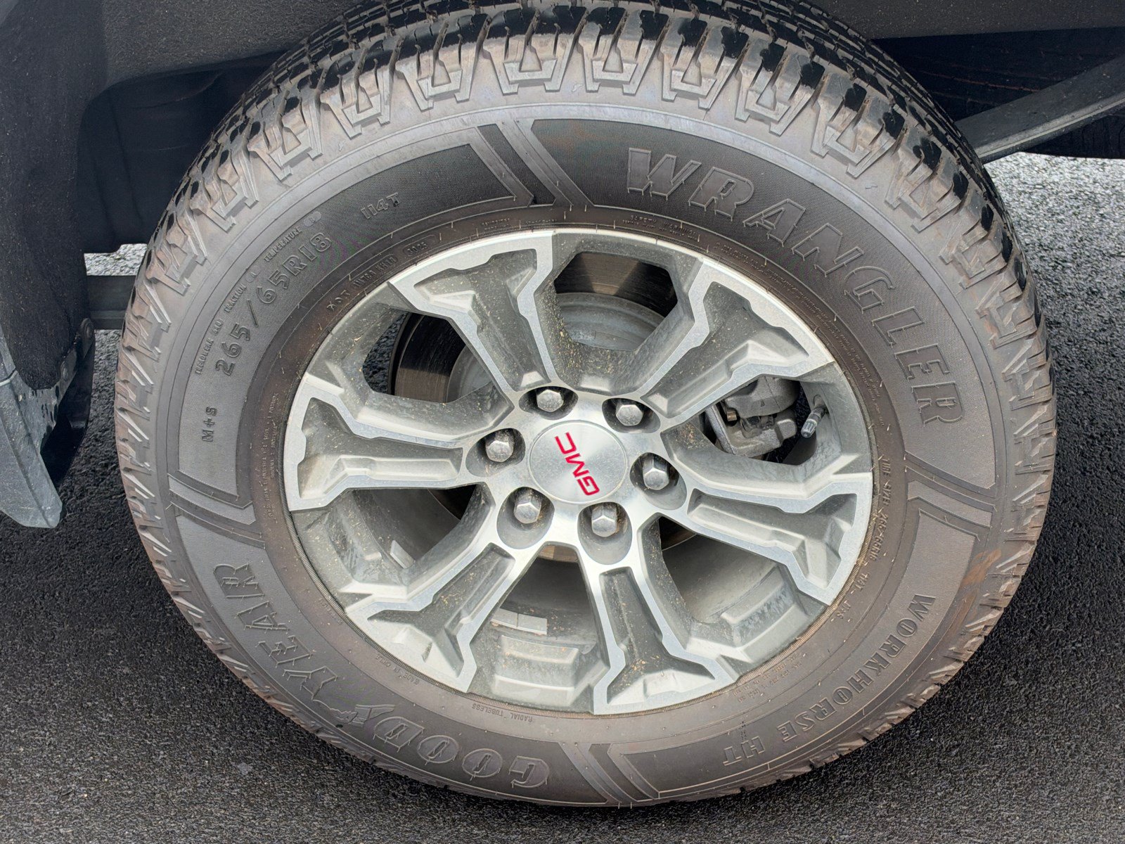 Used 2025 GMC Sierra 1500 SLT AWD/4WD image 19
