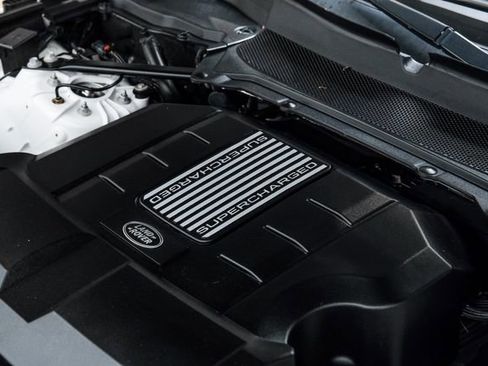 Used 2019 Land Rover Range Rover Sport HSE image 16