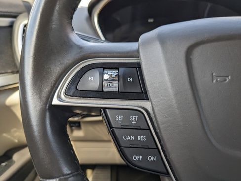 Used 2020 Lincoln Nautilus FWD w/ Equipment Group 101A image 27