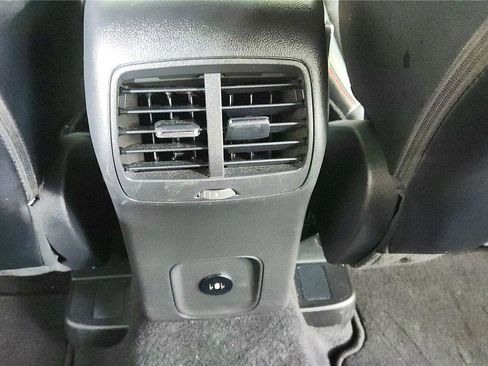 Used 2024 Ford Escape ST-Line image 31