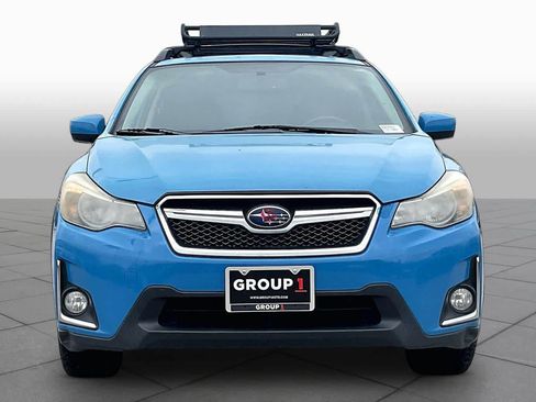 Used 2016 Subaru Crosstrek 2.0i Premium w/ Moonroof Package AWD/4WD image 3