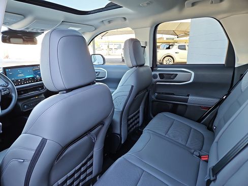 Used 2025 Ford Bronco Sport Badlands w/ Badlands Tech Package image 6