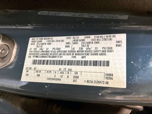 Used 2025 Ford Escape ST-Line Select AWD/4WD image 33