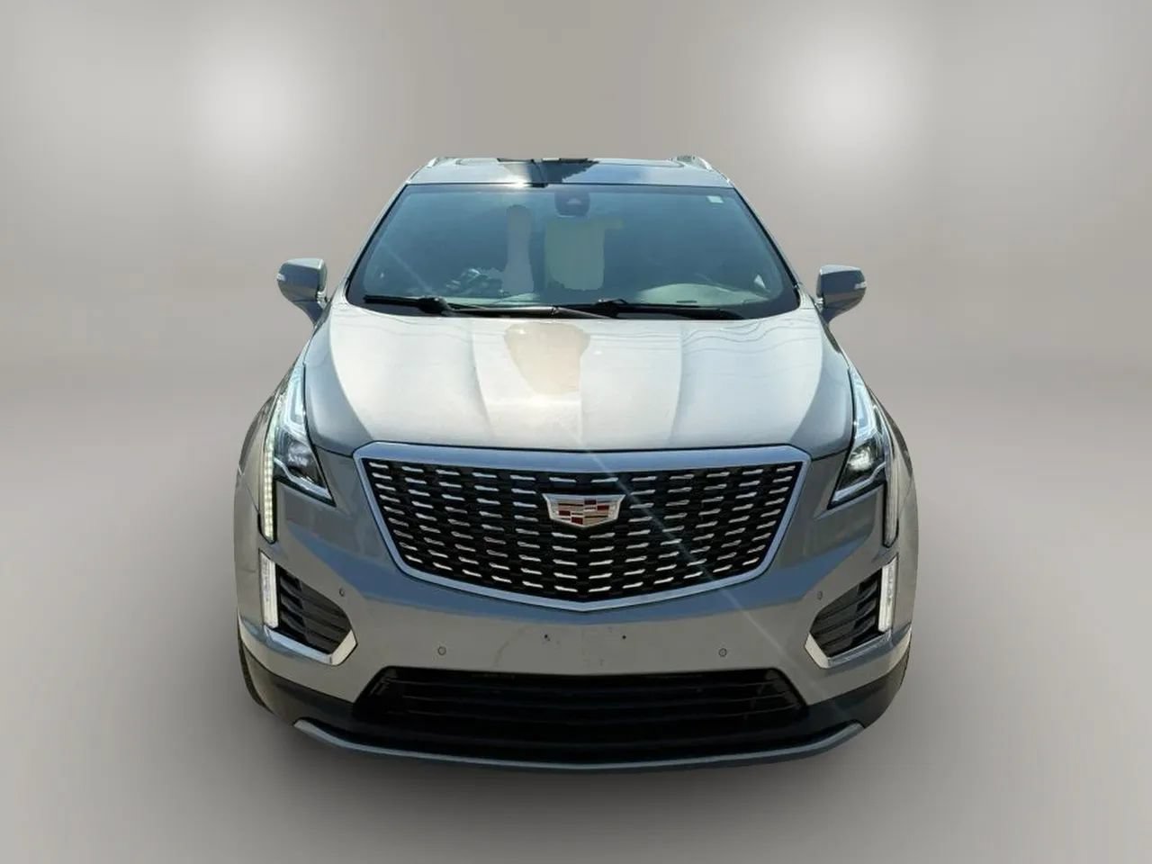 Used 2023 Cadillac XT5 Premium Luxury AWD/4WD image 2