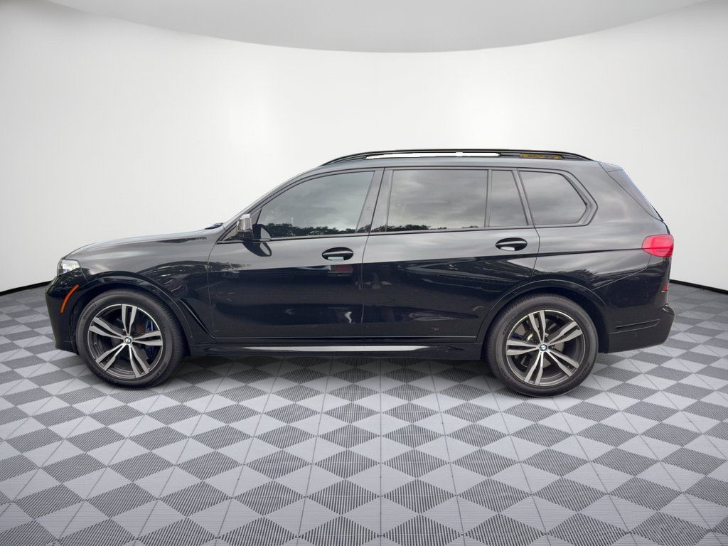 Used 2022 BMW X7 M50i AWD/4WD image 2