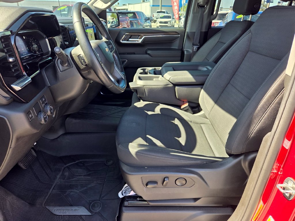 Used 2023 Chevrolet Silverado 1500 LT w/ Protection Package RWD image 5