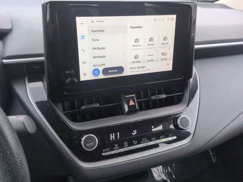 Used 2023 Toyota Corolla LE image 19