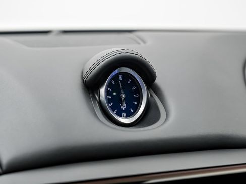 Used 2023 Maserati Ghibli Modena RWD image 31