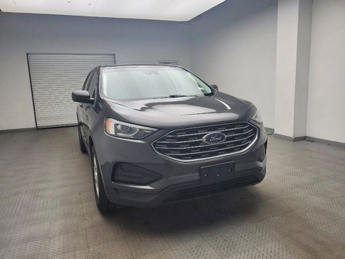 Used 2019 Ford Edge SE w/ SE Fleet Driver's Package image 14