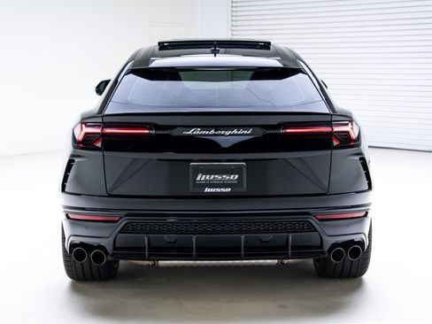 Used 2022 Lamborghini Urus image 26