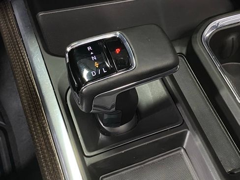 Used 2025 Chevrolet Silverado 1500 LT Trail Boss w/ Convenience Package II AWD/4WD image 27