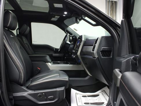 Used 2022 Ford F350 Platinum AWD/4WD image 16