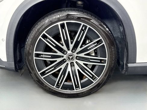 Used 2023 Mercedes-Benz EQE 350+ SUV w/ AMG Line Exterior Package image 40