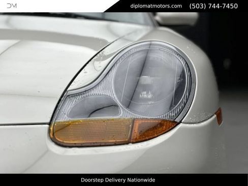 Used 2000 Porsche Boxster RWD image 15