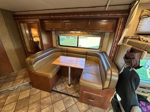 Used 2014 Ford E-350 and Econoline 350 Super Duty Wagon w/ Motorhome Prep Package image 2