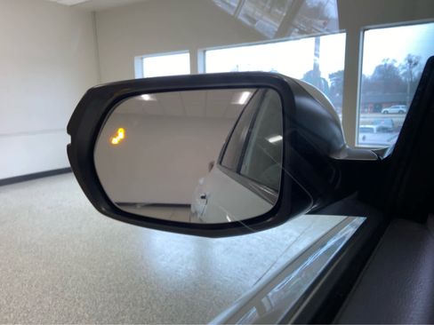 Used 2020 Honda CR-V Touring image 36