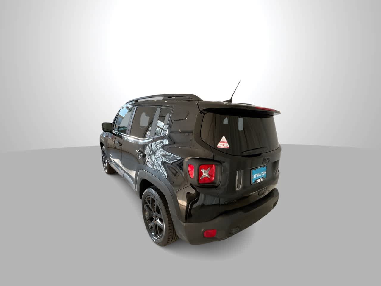 Used 2022 Jeep Renegade Altitude w/ Convenience Group AWD/4WD image 6