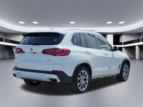 Used 2022 BMW X5 xDrive40i w/ Premium Package AWD/4WD image 6