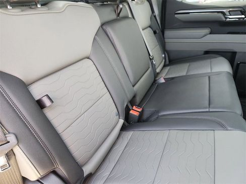 Used 2026 Chevrolet Silverado 1500 ZR2 image 28