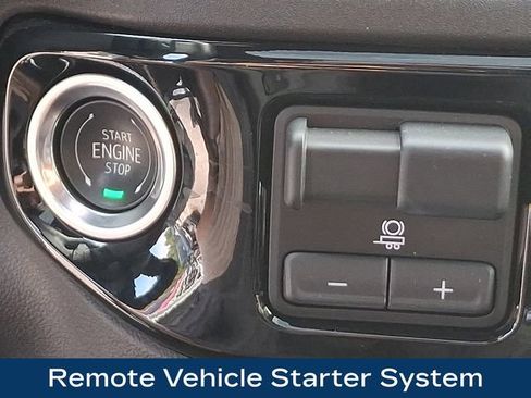 Used 2025 Chevrolet Silverado 1500 High Country w/ Technology Package AWD/4WD image 18
