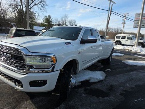 Used 2022 RAM 3500 Limited image 24
