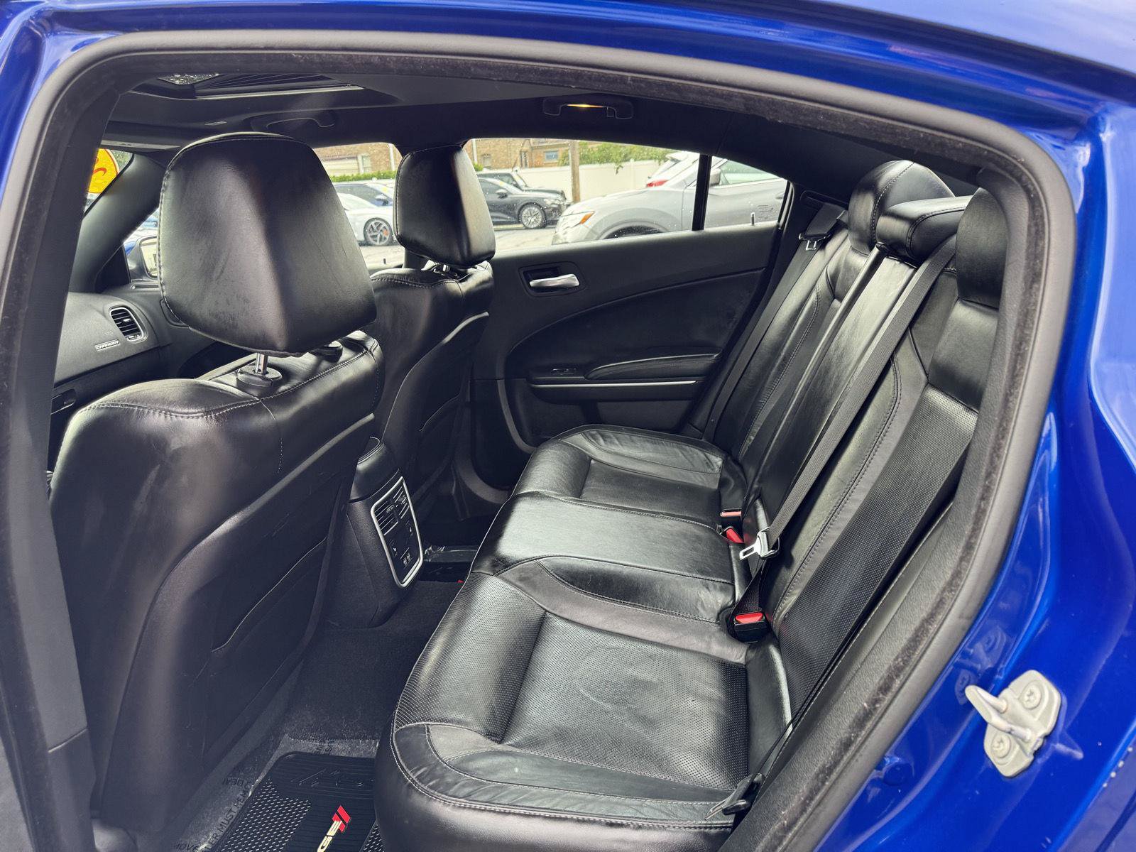 Used 2021 Dodge Charger SXT w/ Leather Interior Group RWD image 31