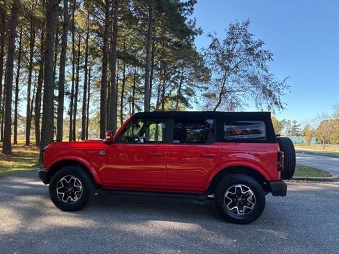 Used 2023 Ford Bronco Outer Banks image 6