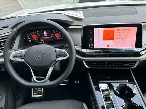 New 2026 Volkswagen Atlas Peak Edition image 23