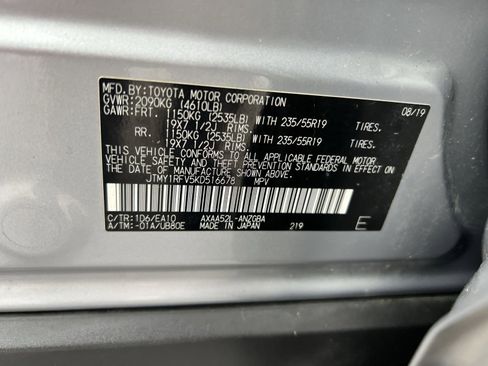 Used 2019 Toyota RAV4 Limited image 29