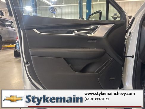 Used 2024 Cadillac XT5 Premium Luxury image 17