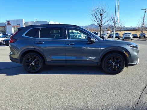 Used 2024 Honda CR-V Sport Touring image 3