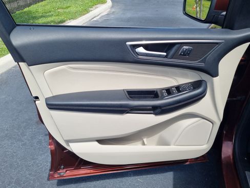 Used 2016 Ford Edge Titanium w/ Equipment Group 302A FWD image 22
