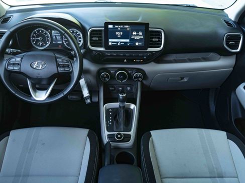 Used 2021 Hyundai Venue SEL FWD image 25