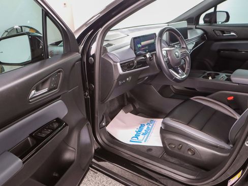 Used 2024 Honda Prologue Touring image 3