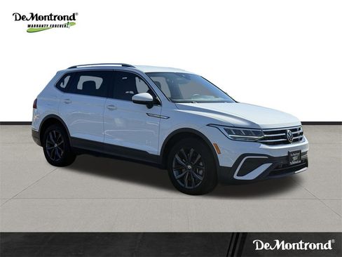 Used 2022 Volkswagen Tiguan SE image 3
