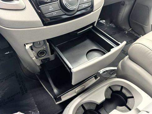 Used 2015 Honda Odyssey EX-L image 33