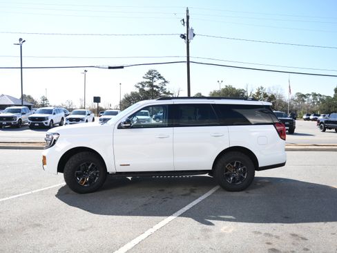 New 2026 Ford Expedition Tremor image 12