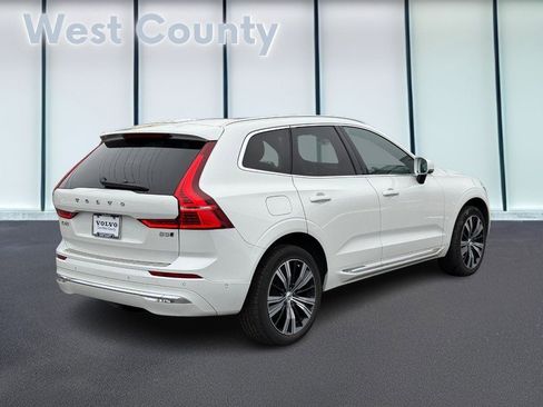 Certified 2023 Volvo XC60 B5 Plus image 4