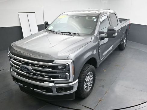 Used 2024 Ford F250 Lariat AWD/4WD image 18