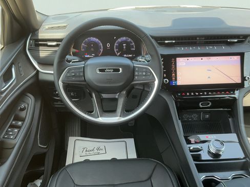 New 2026 Jeep Grand Cherokee L Limited AWD/4WD image 15