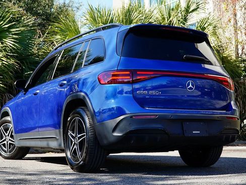 Used 2024 Mercedes-Benz EQB 250+ image 4