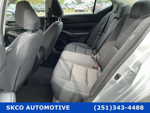 Used 2024 Nissan Altima 2.5 S FWD image 14