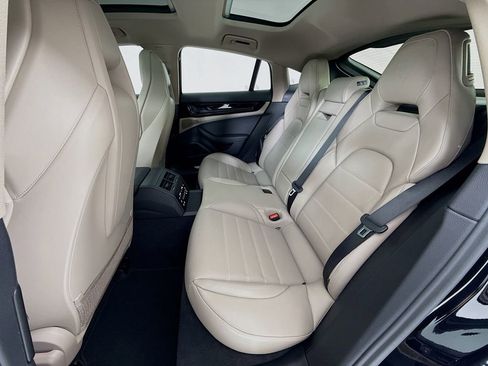 New 2026 Porsche Panamera image 25